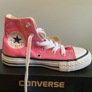 Girls Youth Size 11 Converse All Star Pink